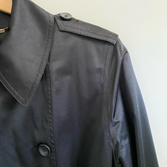 🎉🎉HP🎉🎉 Dana Buchman black all-season belted trench coat style size M - Picture 9 of 10